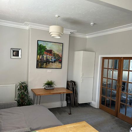 לית'ם סנט אנס 1 Bedroom Spacious Apartment מראה חיצוני תמונה